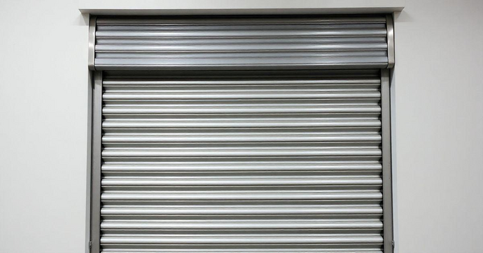 Porta de Enrolar Alumínio: Vantagens Imperdíveis