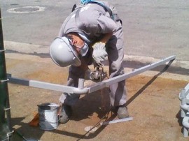 Porta seccional para doca