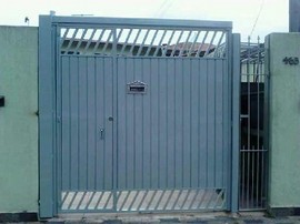 Porta seccionada preço